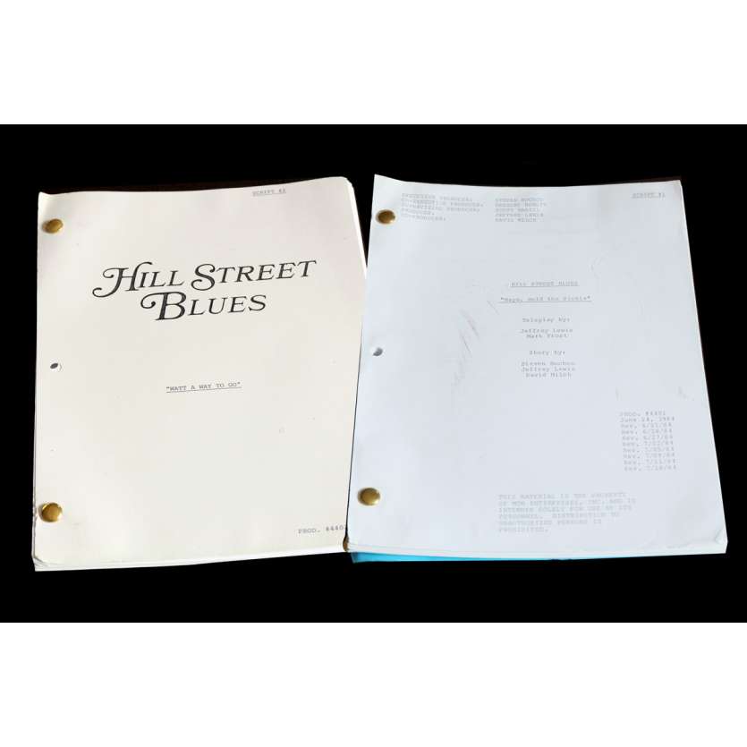 HILL STREET BLUES US Lot of 2 TV Script  9x12 - 1984 - Steven Bochko, Daniel J. Travanti