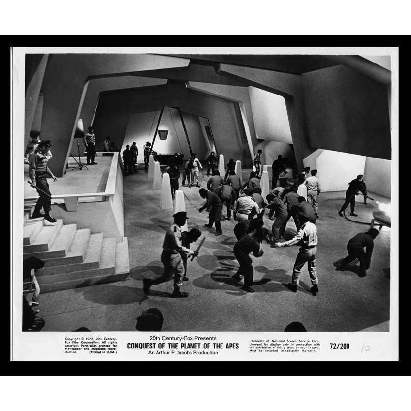 CONQUEST OF THE PLANET OF THE APES US Movie Still N10 8x10 - 1972 - J. Lee Thomson, Roddy McDowall