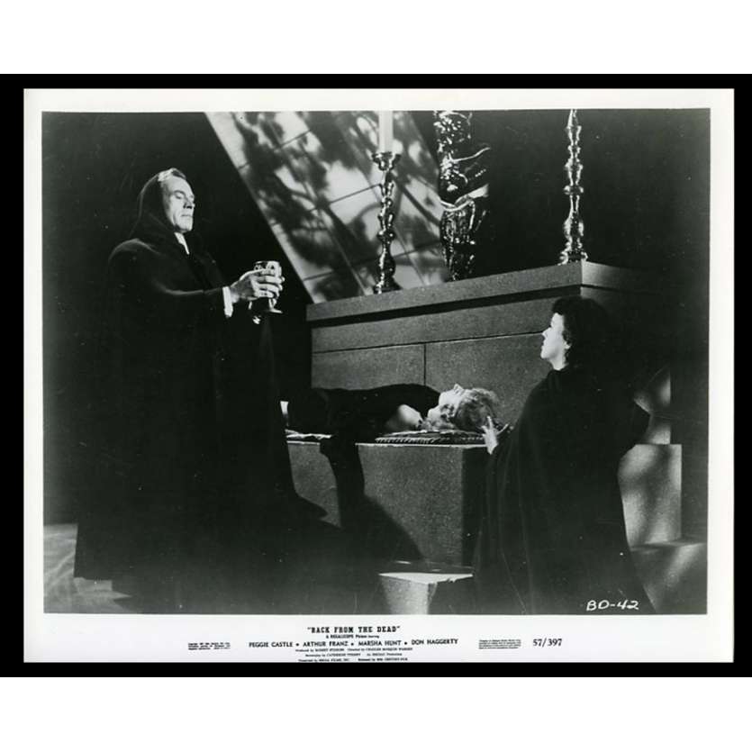 BACK FROM THE DEAD US Movie Still 8X10 - 1957 - Charles Warren, Peggie Castle