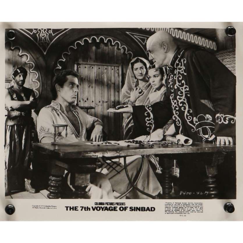 LE 7E VOYAGE DE SINBAD Photo de presse N6 20x25 cm - R1975 - Kervin Mathews, Ray Harryhausen