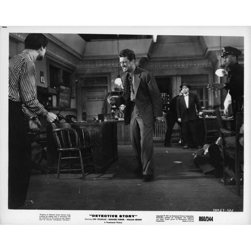 DETECTIVE STORY Movie Still 8x10 in. USA - R1960 - William Wyler, Kirk Douglas