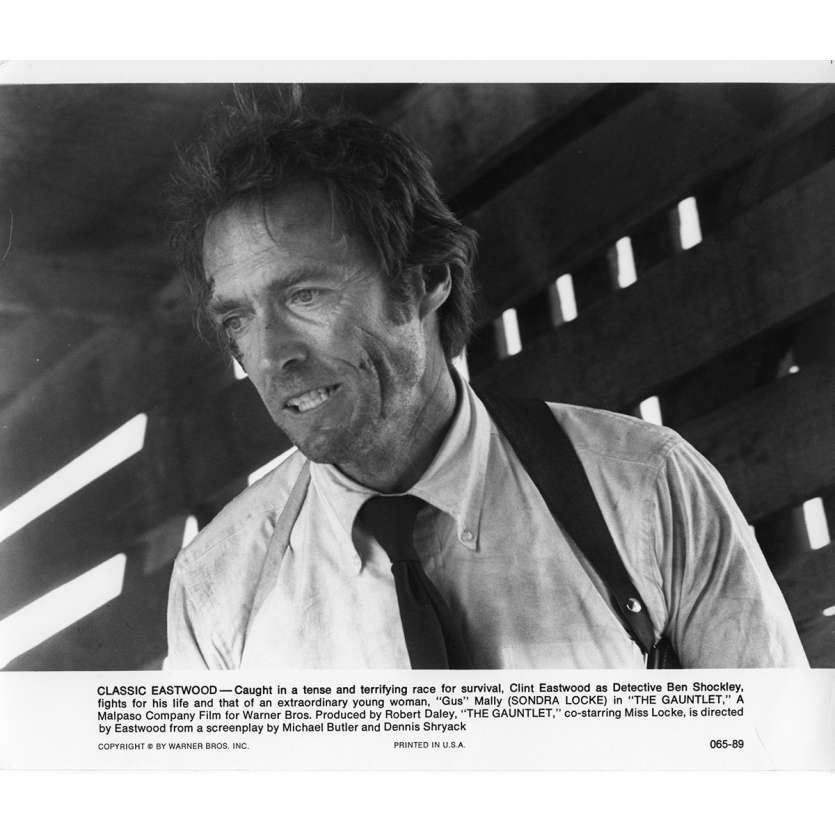 THE GAUNTLET Movie Still N2 8x10 in. USA - 1977 - Clint Eastwood, Sondra Locke