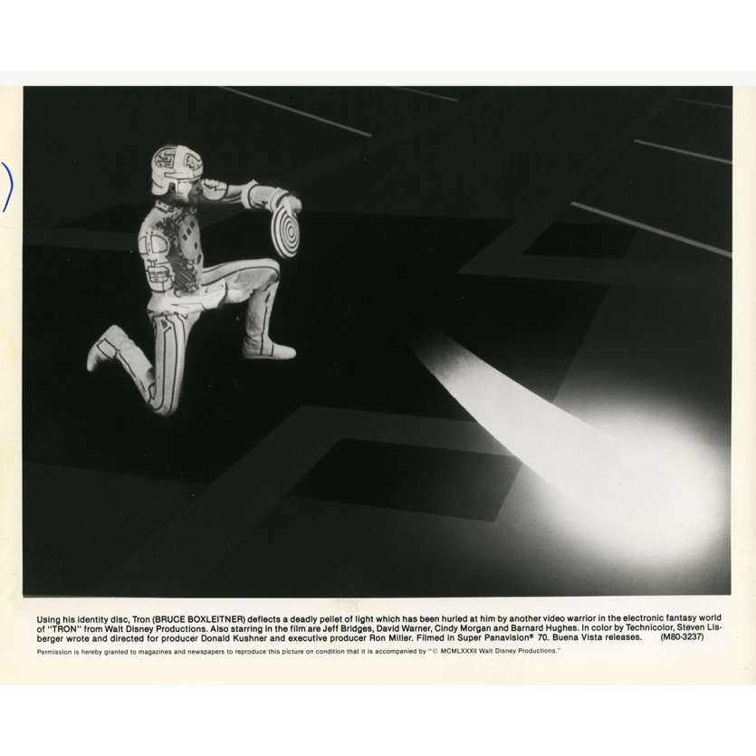 TRON Movie Still N10 8x10 in. - 1982 - Steven Lisberger, Jeff Bridges