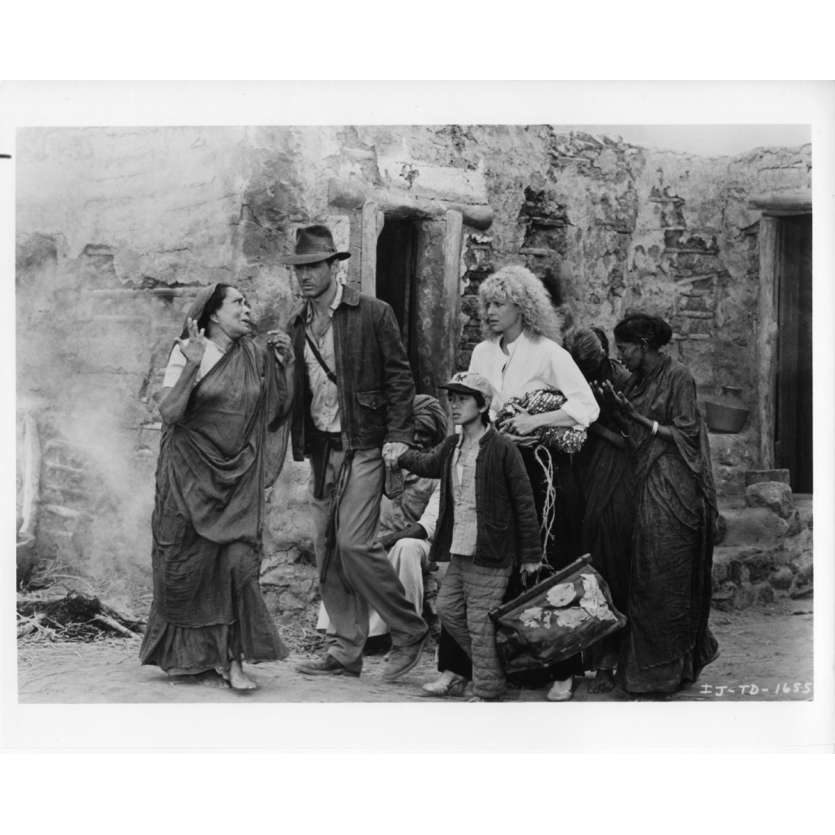 INDIANA JONES ET LE TEMPLE MAUDIT Photo 8 20x25 - 1984 - Harrison Ford, Steven Spielberg
