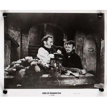 FRANKENSTEIN S'EST ECHAPPE! Photo de presse 20x25 cm - N04 R1964 - Peter Cushing, Christopher Lee, Terence Fisher