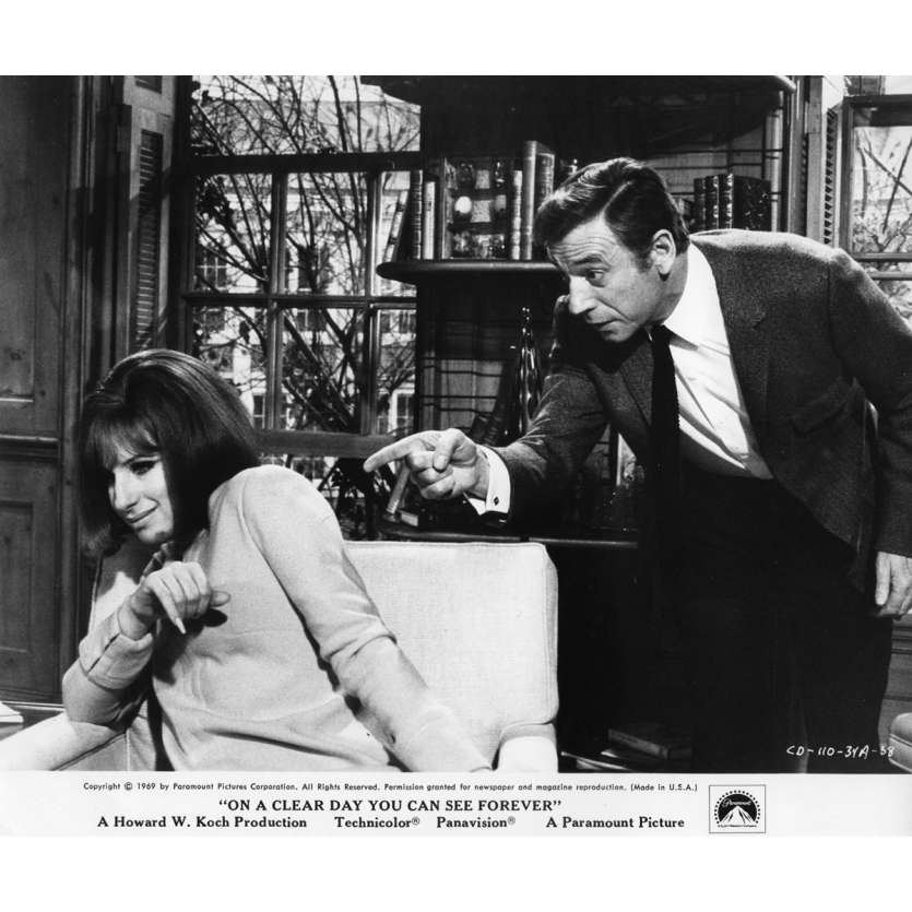 ON A CLEAR DAY YOU CAN SEE FOREVER Movie Still 8x10 in. - 1970 - Vincente Minnelli, Yves Montand, Barbra Streisand