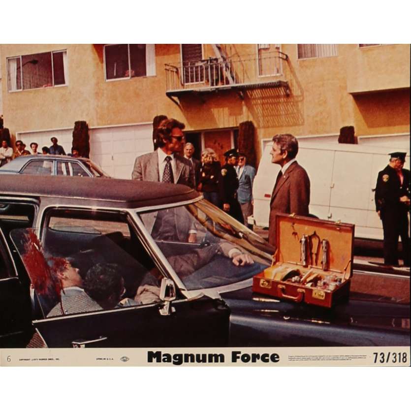 MAGNUM FORCE Lobby Card 8x10 in. - N01 1973 - Ted Post, Clint Eastwood