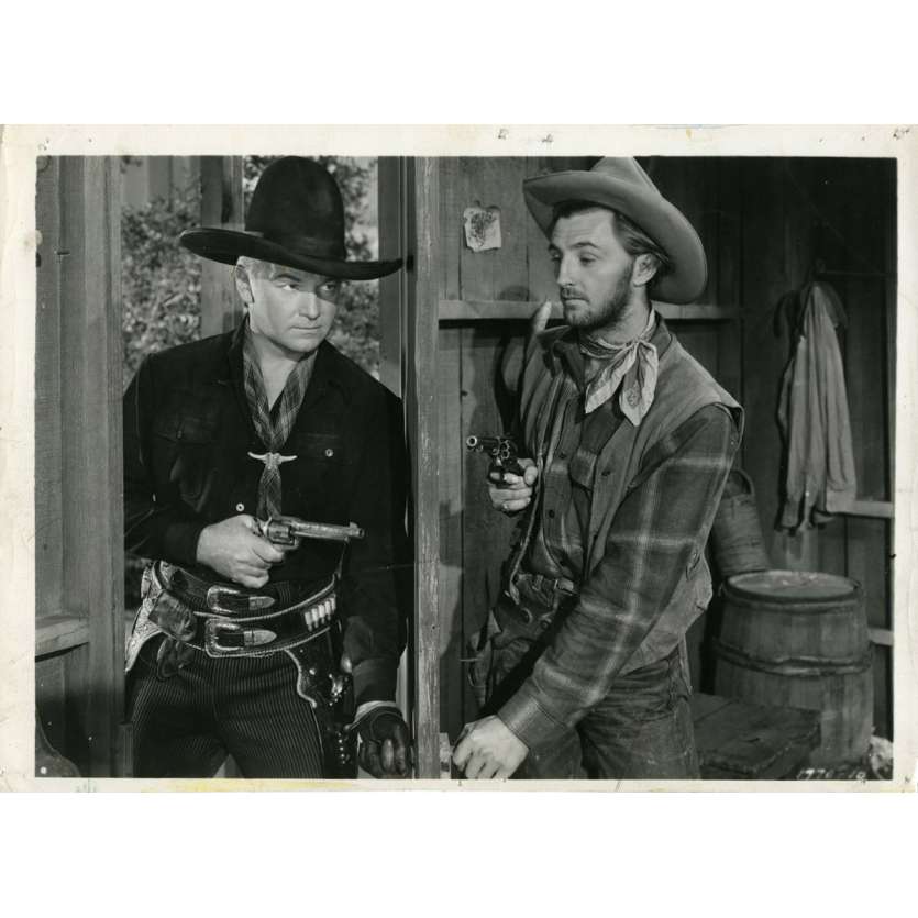 HOPPY SERVES A WRIT Movie Still 8x10 in. - 1943 - George Archainbaud, Robert Mitchum