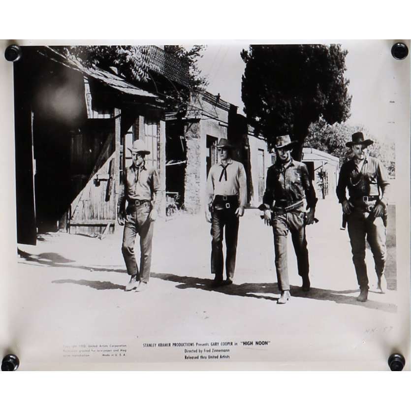 HIGH NOON Movie Still 8x10 in.  - N05 1952 - Fred Zinnemann, Gary Cooper