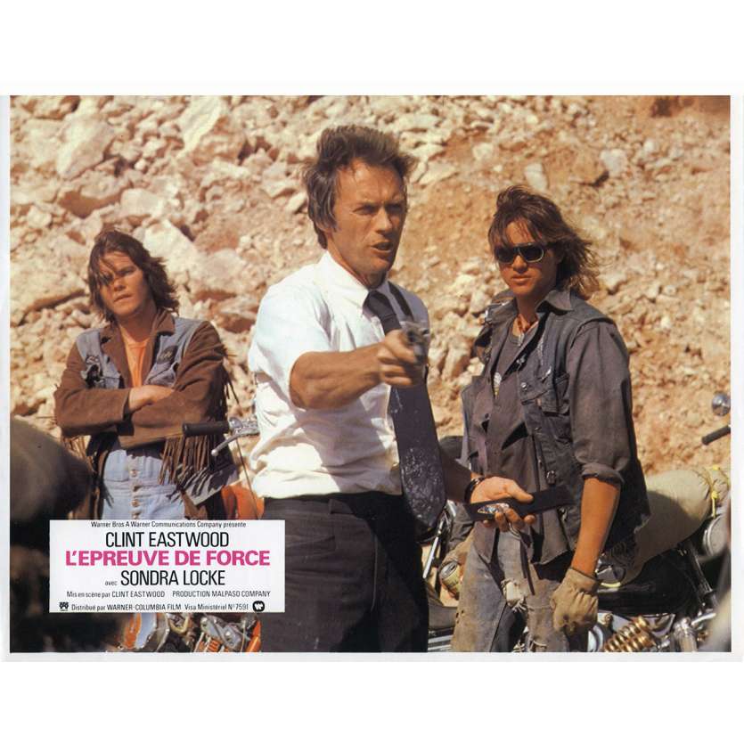 L'EPREUVE DE FORCE Photo de film N01 - 21x30 cm. - 1977 - Sondra Locke, Clint Eastwood