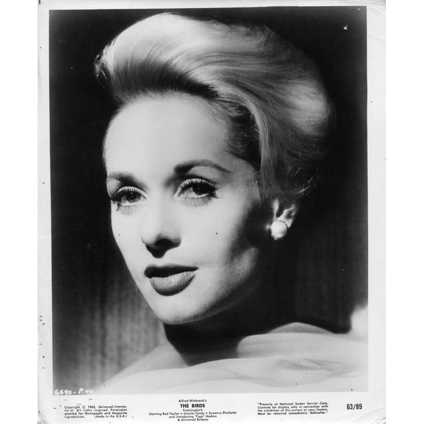 LES OISEAUX Photo de presse N01 - 20x25 cm. - 1963 - Tippi Hedren, Alfred Hitchcock