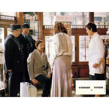 COURAGE LET'S RUN Original Lobby Card N01 - 9x12 in. - 1979 - Yves Robert, Catherine Deneuve