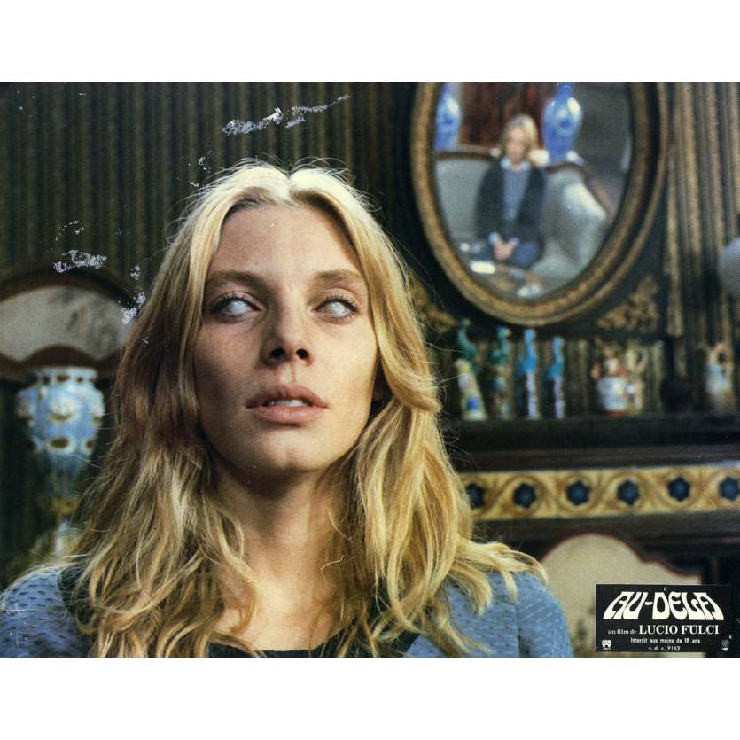 L'AU DELA Photo de film  - 21x30 cm. - R1990 - Catriona MacColl, Lucio Fulci