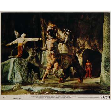 LE VOYAGE FANTASTIQUE DE SINBAD Photo de film N05 - 20x25 cm. - 1973 - Caroline Munro, Ray Harryhausen