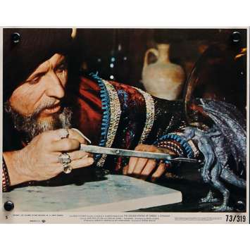 LE VOYAGE FANTASTIQUE DE SINBAD Photo de film N04 - 20x25 cm. - 1973 - Caroline Munro, Ray Harryhausen