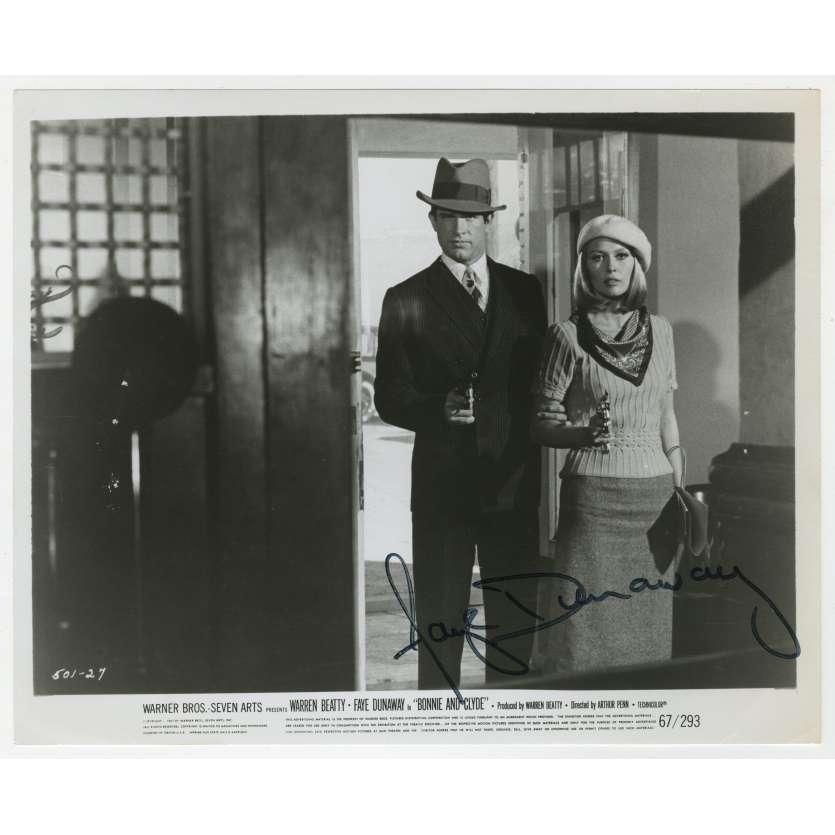 BONNIE AND CLYDE Original Signed Photo w/COA - 8x10 in. - 1967 - Arthur Penn, Warren Beatty