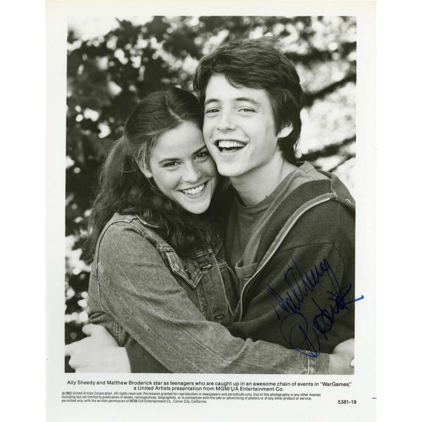 WAR GAMES Photo signée - 20x25 cm. - 1983 - Matthew Broderick, John Badham