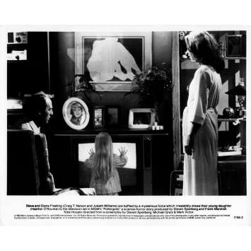 POLTERGEIST Photo de presse N03 - 20x25 cm. - 1982 - Heather o'rourke, Steven Spielberg POLTERGEIST Photo de presse N03 - 20x25 cm. - 1982 - Heather o'rourke, Steven Spielberg