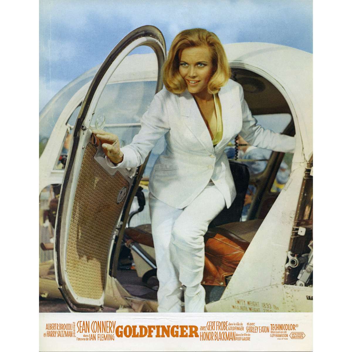 goldfinger-original-lobby-card-n05-9x12-in-1964-guy-hamilton-sean-connery.jpg