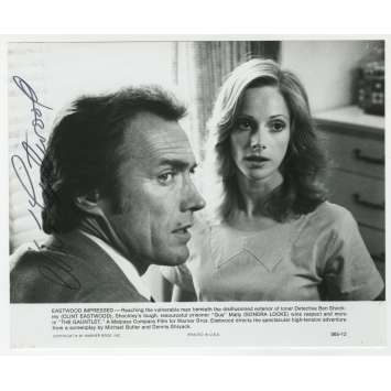 L'EPREUVE DE FORCE Photo signée - 20x25 cm. - 1977 - Sondra Locke, Clint Eastwood L'EPREUVE DE FORCE Photo signée - 20x25 cm. - 1977 - Sondra Locke, Clint Eastwood