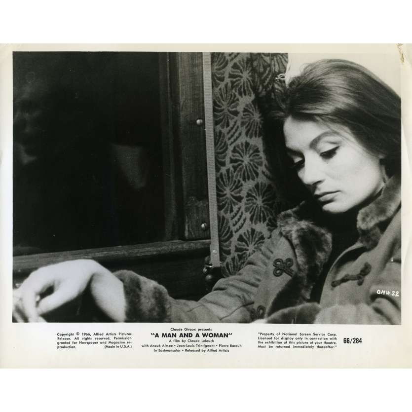 UN HOMME ET UNE FEMME Photo de presse N05 - 20x25 cm. - 1966 - Anouk Aimée, Jean-Louis Trintignant, Claude Lelouch