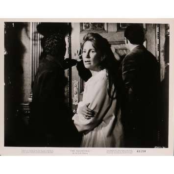 LA MAISON DU DIABLE Photos de presse N13 - 20x25 cm. - 1963 - Julie Harris, Robert Wise