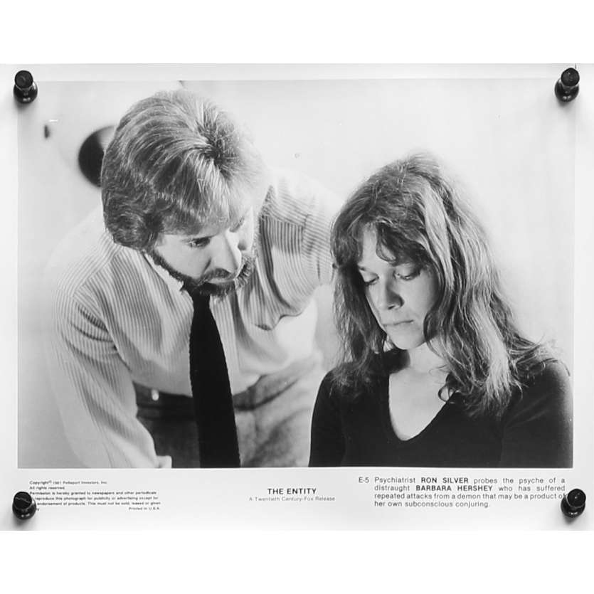L'EMPRISE Photos de presse N02 - 20x25 cm. - 1982 - Barbara Hershey, Sidney J. Furie
