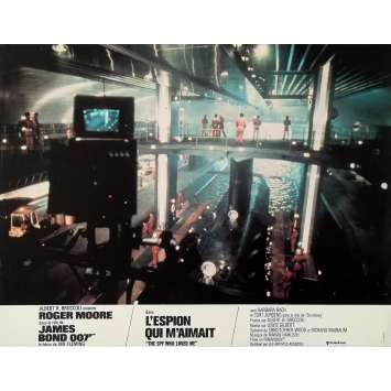 THE SPY WHO LOVED ME Original Lobby Card N01 - 9x12 in. - 1977 - Lewis Gilbert, Roger Moore