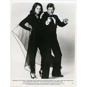 MOONRAKER Original Movie Still M-1 - 8x10 in. - 1979 - James Bond, Roger Moore