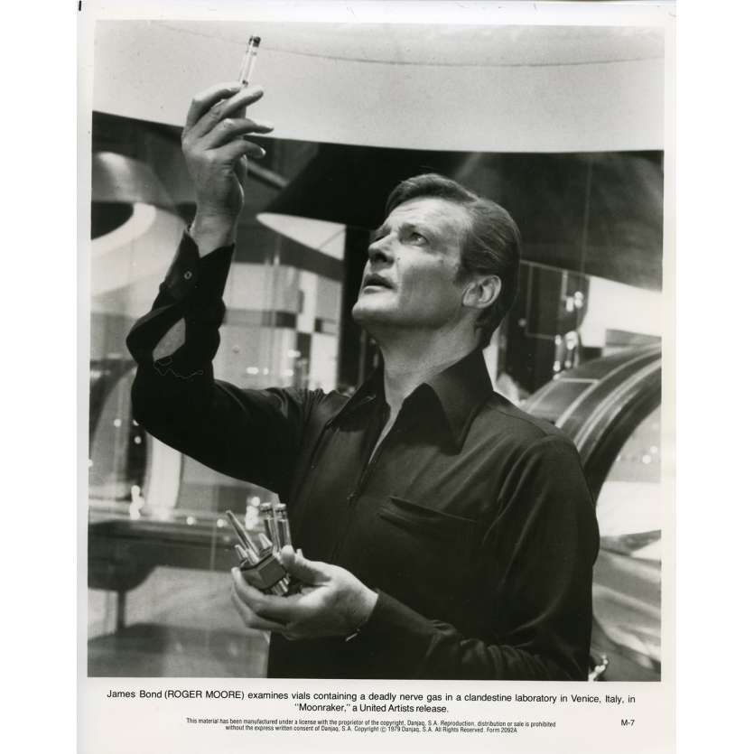 MOONRAKER Photo de presse M-7 - 20x25 cm. - 1979 - Roger Moore, James Bond