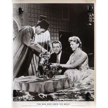 L'HOMME QUI EN SAVAIT TROP Photo de presse N07 - 20x25 cm. - 1954 - James Stewart, Alfred Hitchcock L'HOMME QUI EN SAVAIT TROP Photo de presse N07 - 20x25 cm. - 1954 - James Stewart, Alfred Hitchcock