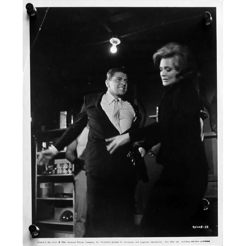 A BOUT PORTANT Photo de presse N01 - 20x25 cm. - 1964 - Lee Marvin, Don Siegel