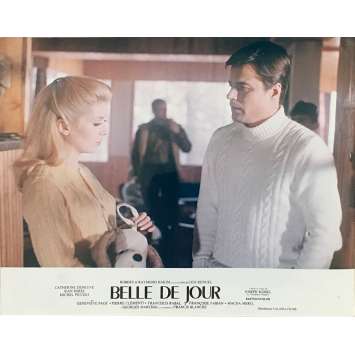 BELLE DE JOUR Photo de film N02 - 24x30 cm. - 1967 - Catherine Deneuve, Luis Bunuel BELLE DE JOUR Photo de film N02 - 24x30 cm. - 1967 - Catherine Deneuve, Luis Bunuel