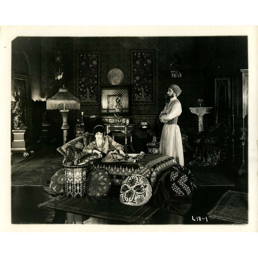 AMOUR D'ORIENTALE Photo de presse - 20x25 cm. - 1920 - Gladys Brockwell, Edward LeSaint