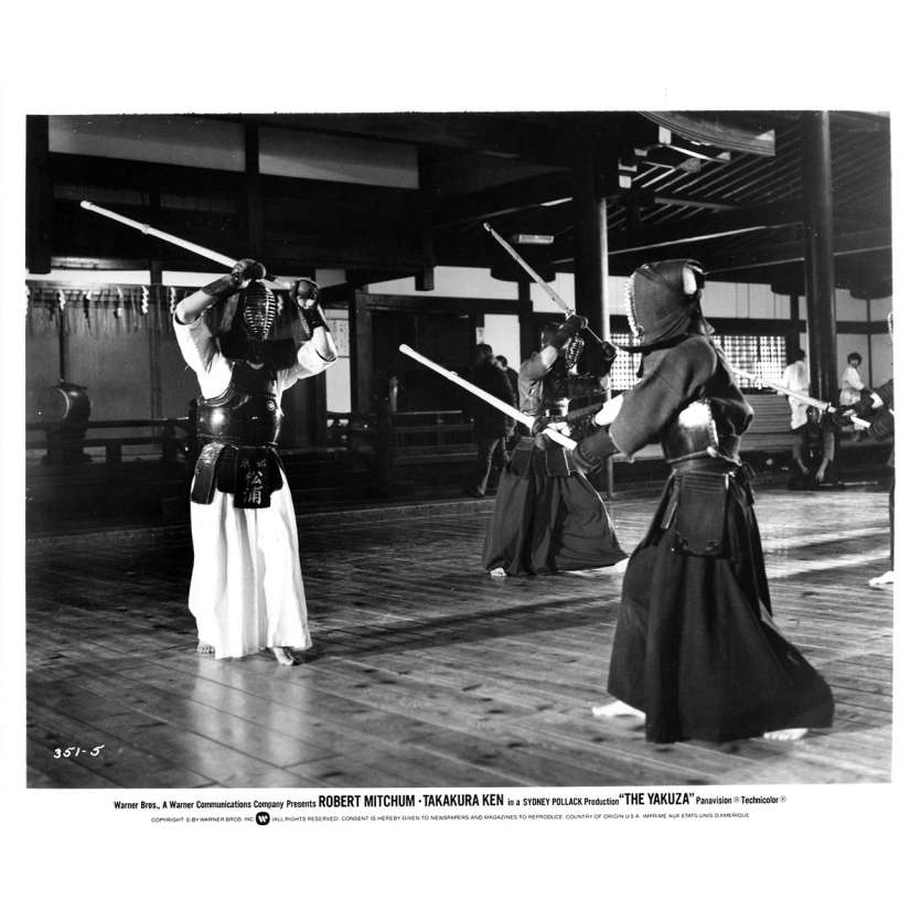 THE YAKUZA Original Movie Still N351-5 - 8x10 in. - 1974 - Sydney Pollack, Robert Mitchum