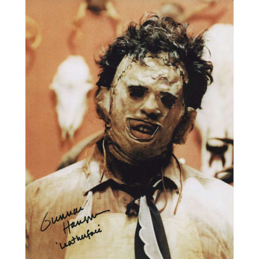 THE TEXAS CHAINSAW MASSACRE Photo signed by Gunnar Hansen - 8x10 in. - 1974