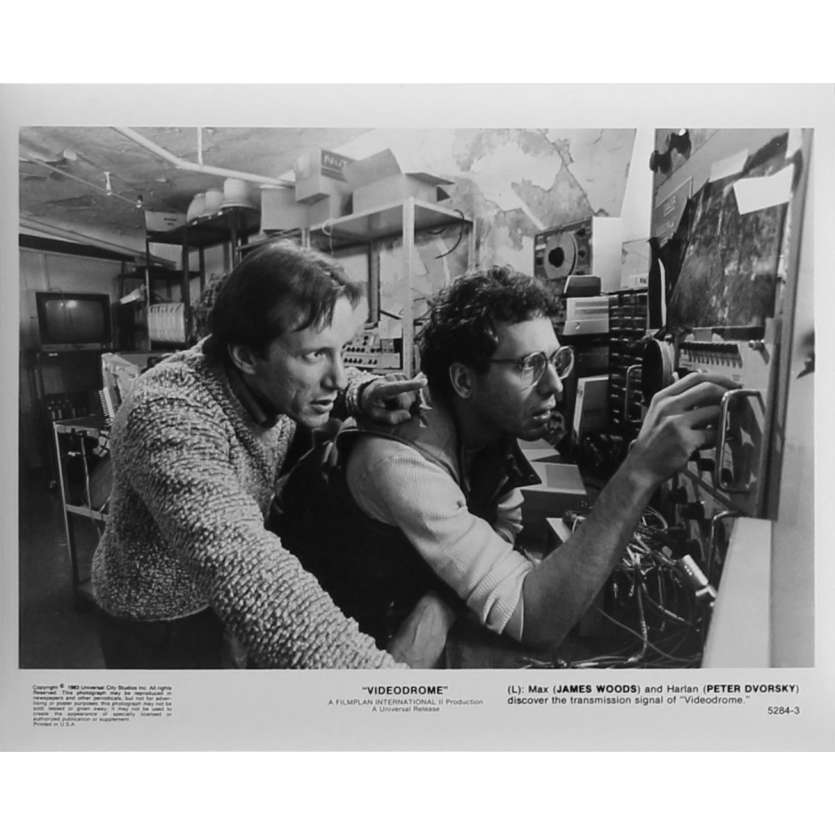VIDEODROME Original Movie Still N03 - 8x10 in. - 1983 - David Cronenberg, James Woods