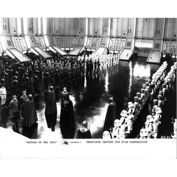 STAR WARS - LE RETOUR DU JEDI Photo de presse N36 - 21x30 cm. - 1983 - Harrison Ford, Richard Marquand STAR WARS - LE RETOUR DU JEDI Photo de presse N36 - 21x30 cm. - 1983 - Harrison Ford, Richard Marquand