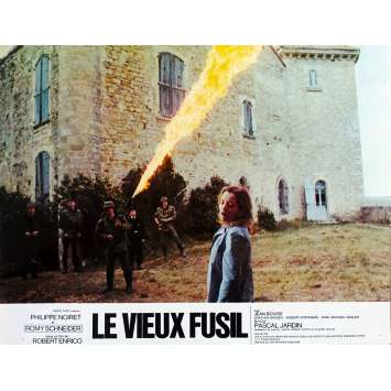 LE VIEUX FUSIL Photo de film N01 - 21x30 cm. - 1976 - Romy Schneider, Robert Enrico LE VIEUX FUSIL Photo de film N01 - 21x30 cm. - 1976 - Romy Schneider, Robert Enrico
