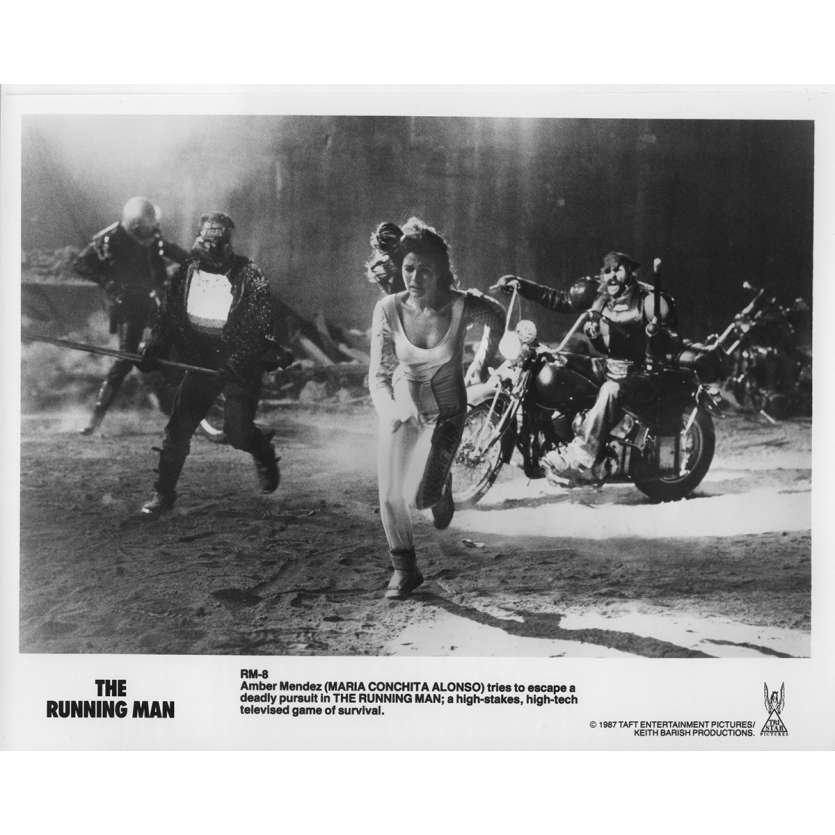 RUNNING MAN Photo de presse RM-8 - 20x25 cm. - 1987 - Arnold Schwarzenegger, Paul Michael Glaser