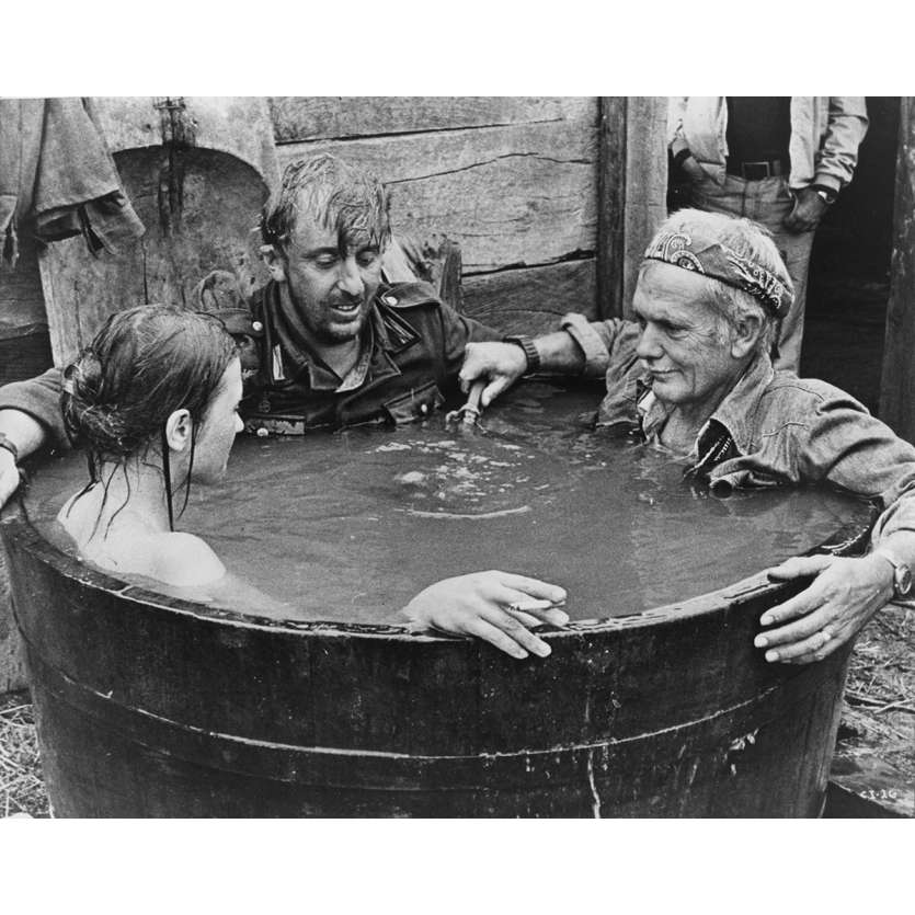 CROIX DE FER Photo de presse CI-26 - 20x25 cm. - 1977 - James Coburn, Sam Peckinpah