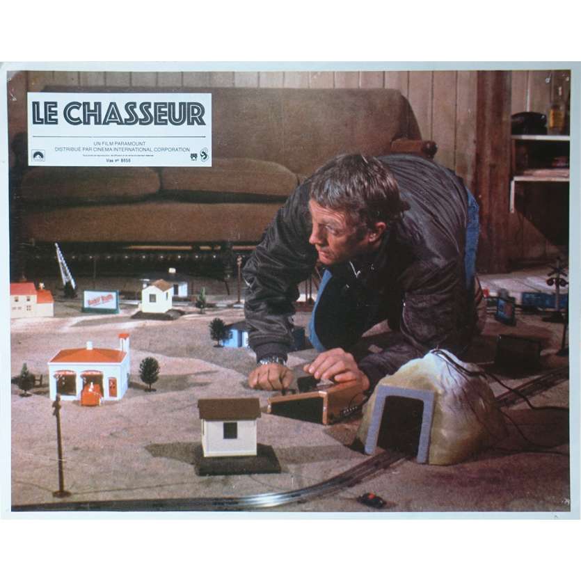 THE HUNTER Original Lobby Card  - 9x12 in. - 1980 - Buzz Kulik, Steve McQueen