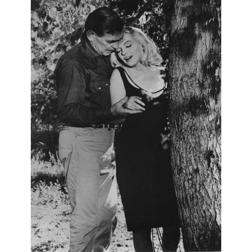 THE MISFISTS Original Movie Still N10 - 7x9 in. - R1970 - John Huston, Marilyn Monroe