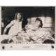 HURLEMENTS Photo de presse TH-4 - 20x25 cm. - 1981 - Patrick McNee, Joe Dante