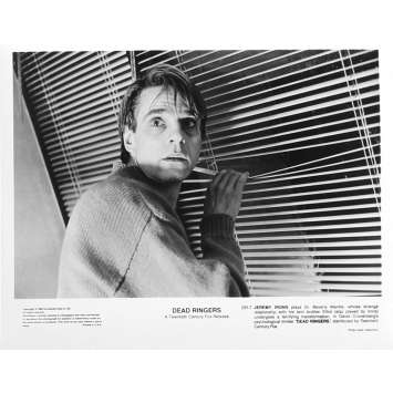 FAUX SEMBLANTS Photo de presse DR-7 - 20x25 cm. - 1988 - Jeremy Irons, David Cronenberg