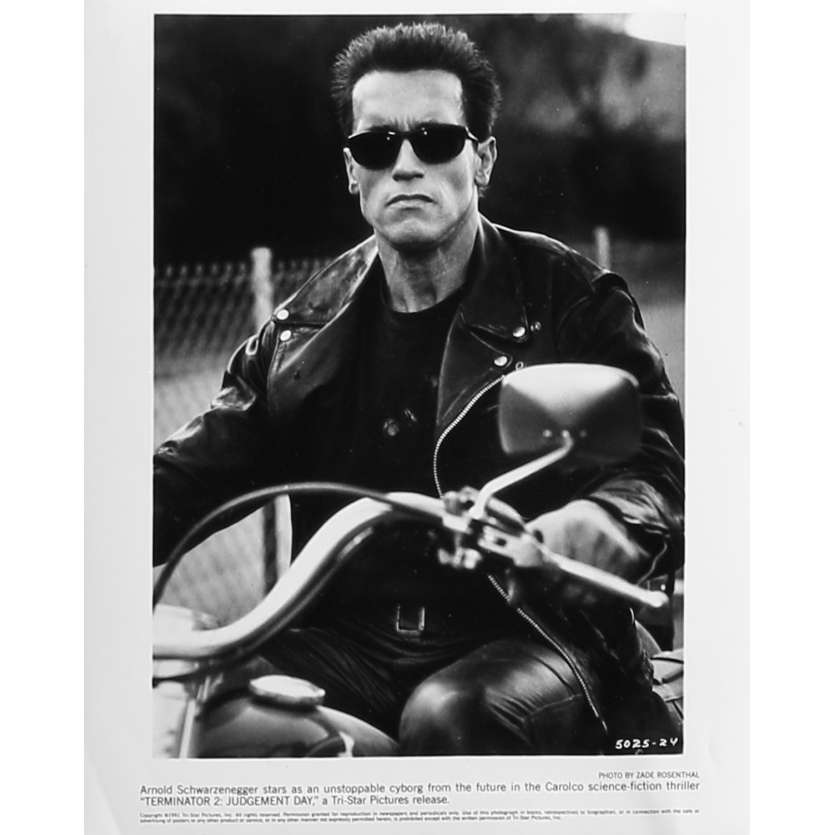TERMINATOR 2 Photo de presse N24 - 20x25 cm. - 1992 - Arnold Schwarzenegger, James Cameron