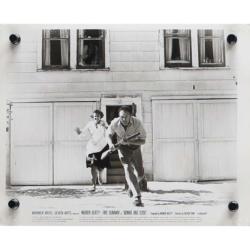 BONNIE AND CLYDE Original Movie Still - 8x10 in. - 1967 - Arthur Penn, Warren Beatty