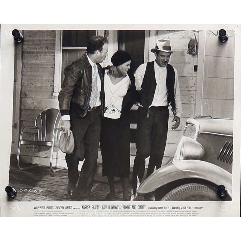 BONNIE AND CLYDE Original Movie Still - 8x10 in. - 1967 - Arthur Penn, Warren Beatty