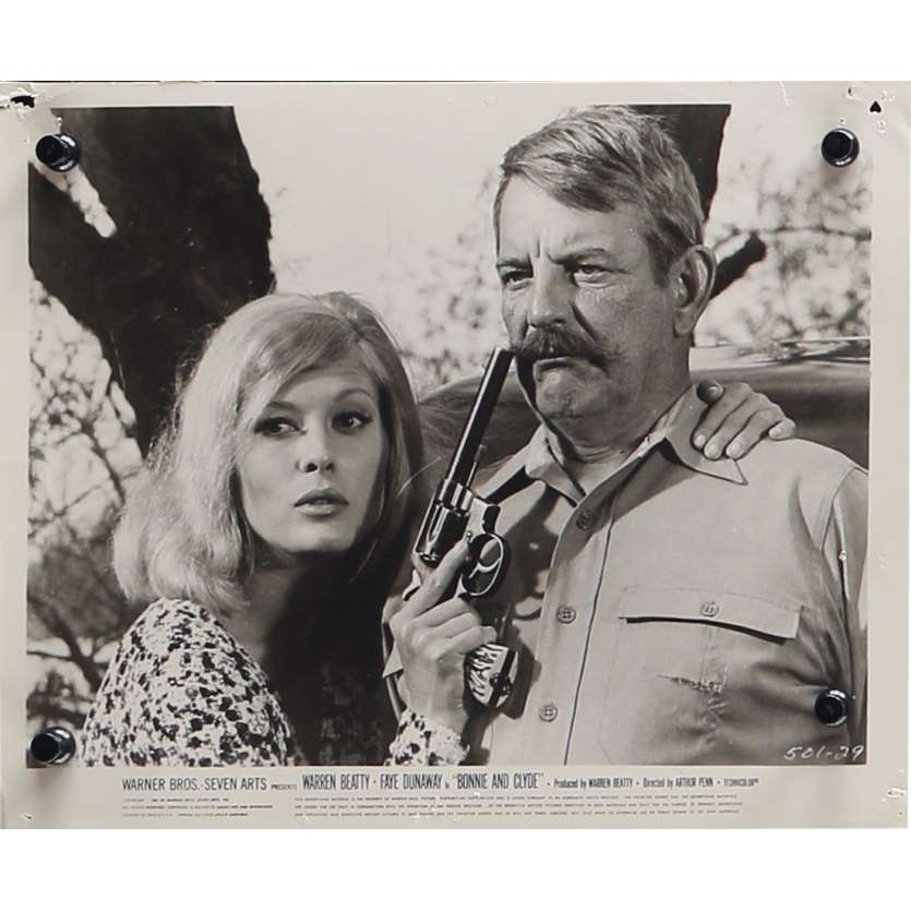 BONNIE AND CLYDE Original Movie Still  - 8x10 in. - 1967 - Arthur Penn, Warren Beatty
