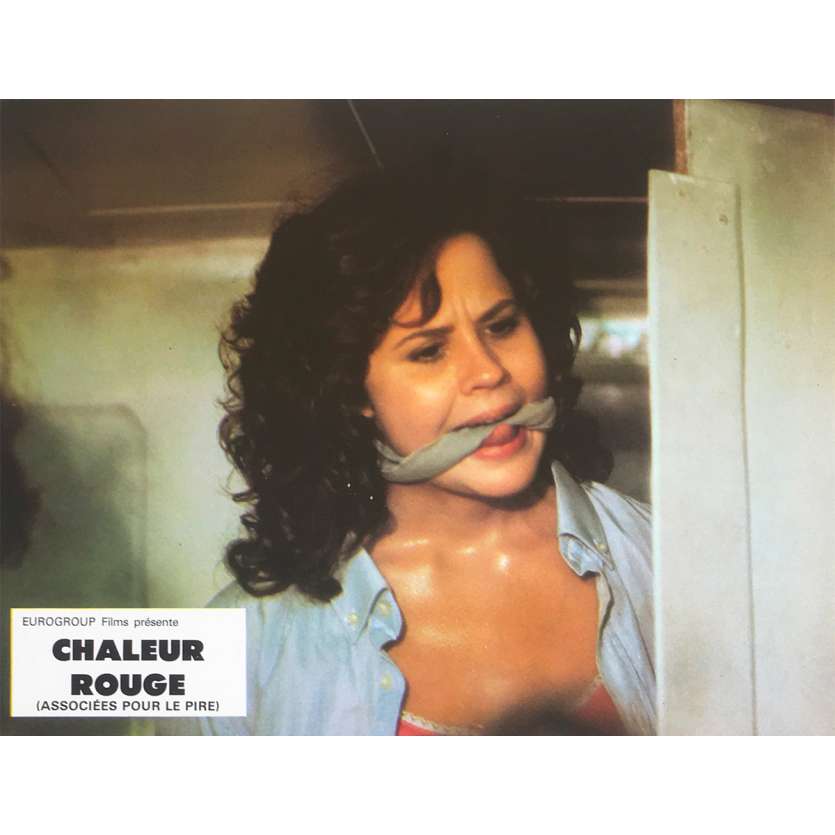 CHALEUR ROUGE Photo de film N1 - 21x30 cm. - 1985 - Linda Blair, Robert Collector